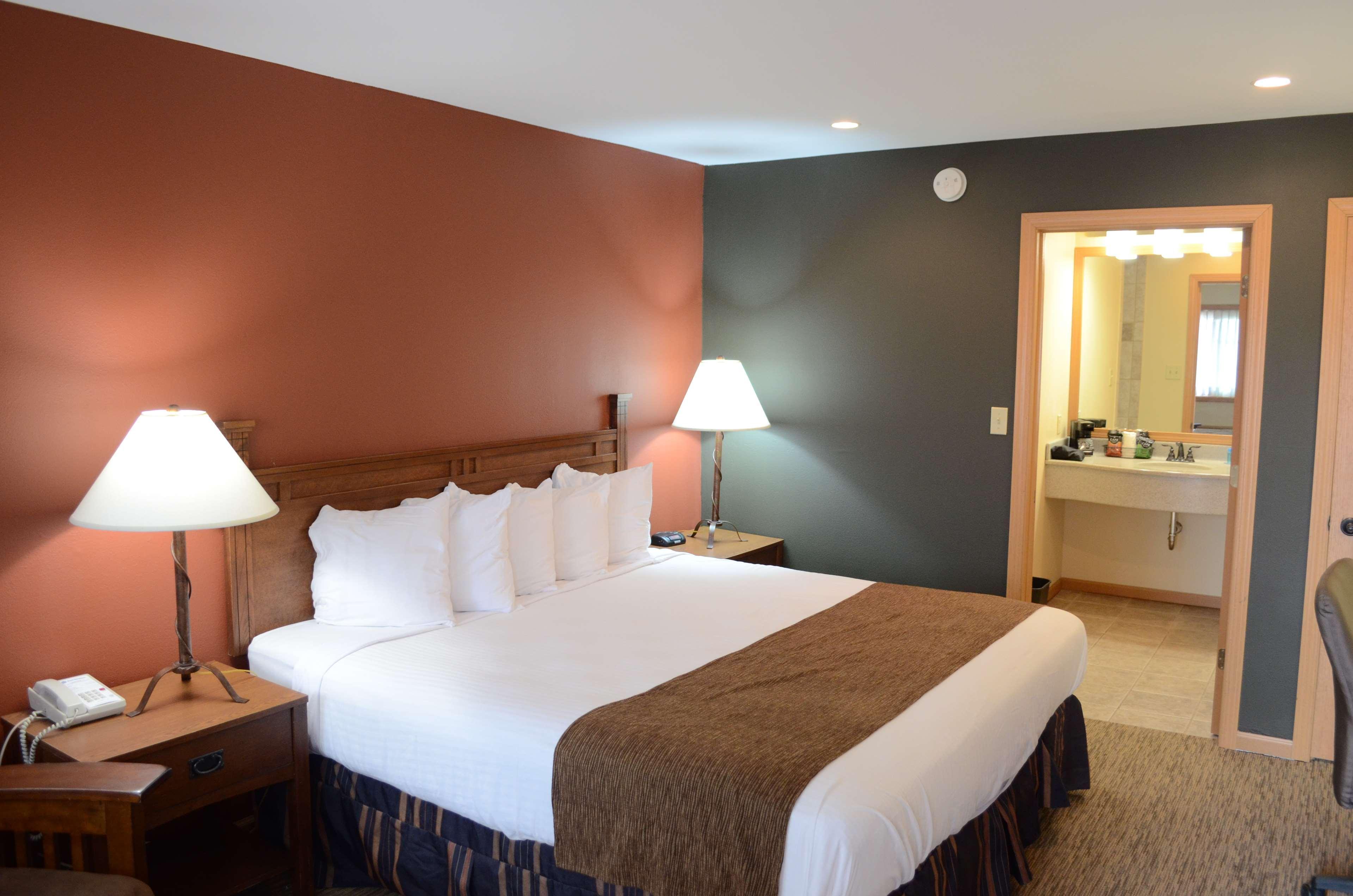 Crossroads Hotel & Event Center Fort Dodge Exterior photo